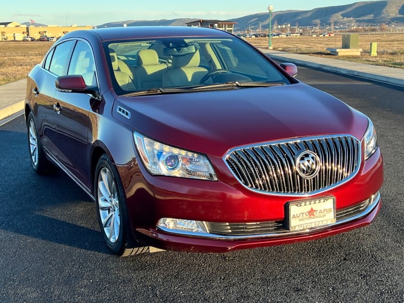 Buick LaCrosse 2015 price $9,999