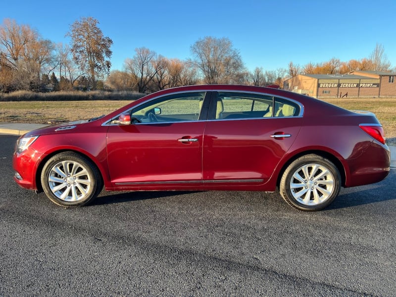 Buick LaCrosse 2015 price $9,999