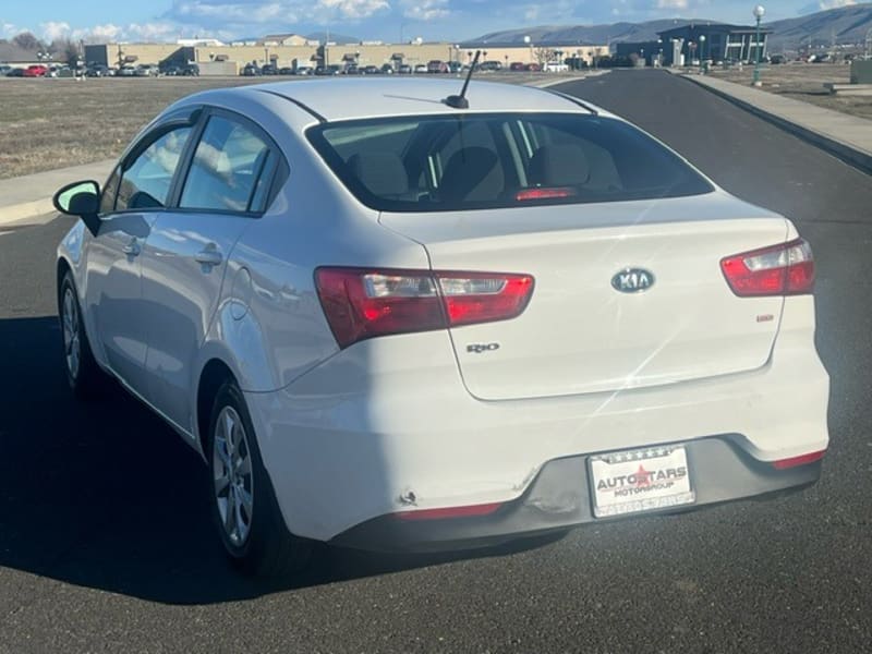 Kia Rio 2016 price $7,999