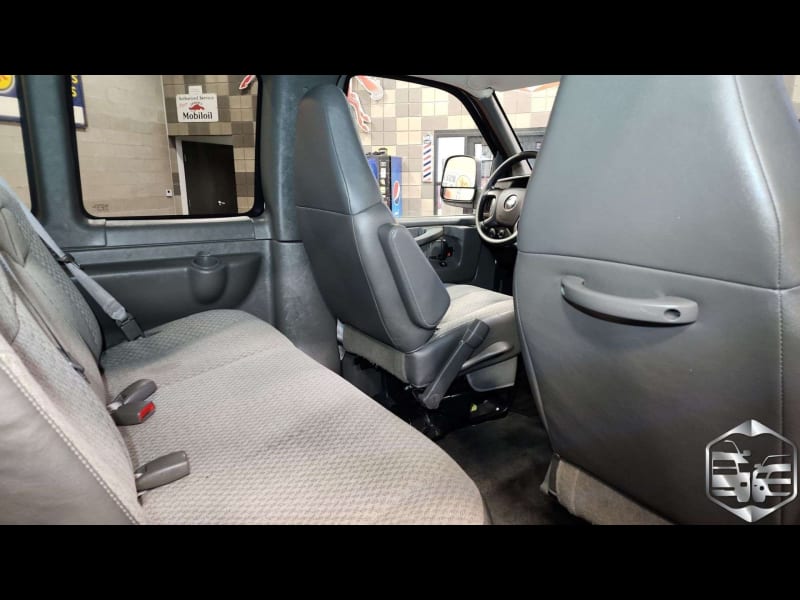 Chevrolet Express Passenger 2008 price $10,999