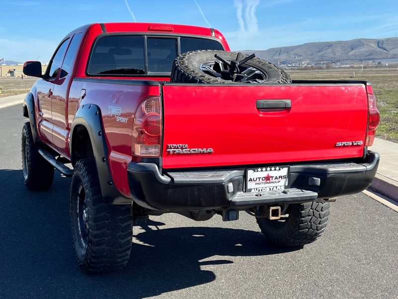 Toyota Tacoma 2006 price $12,999