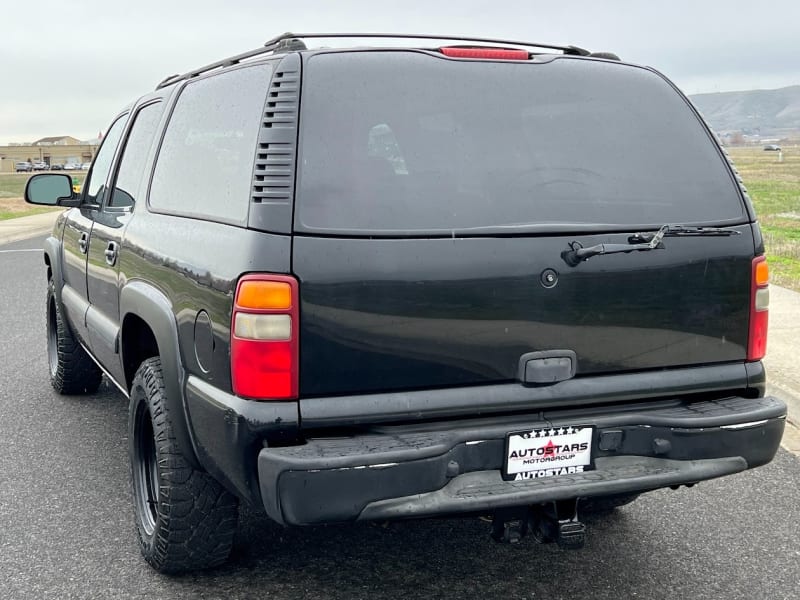 Chevrolet Suburban 2002 price $4,999