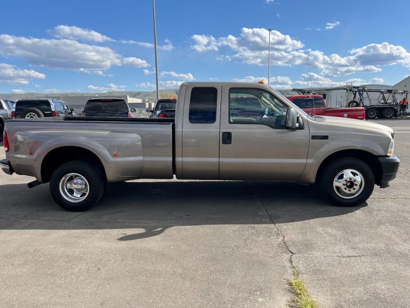 Ford Super Duty F-350 DRW 2004 price $11,999