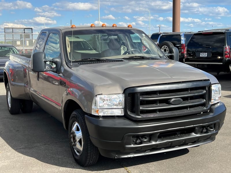 Ford Super Duty F-350 DRW 2004 price $11,999