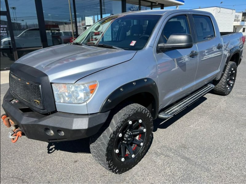 Toyota Tundra 4WD Truck 2012 price $15,999