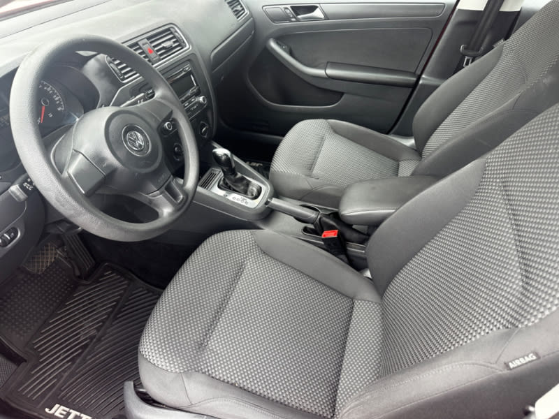 Volkswagen Jetta Sedan 2014 price $7,999