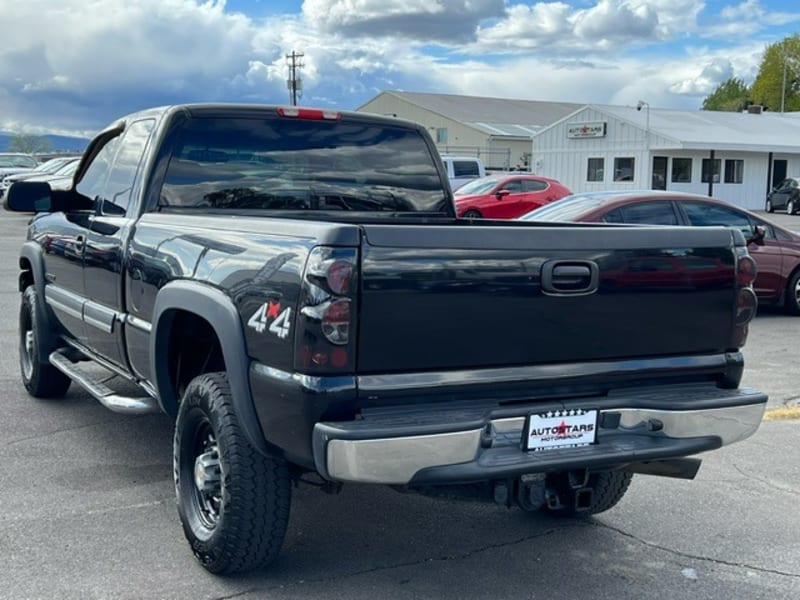 Chevrolet Silverado 2500HD 2005 price $8,999