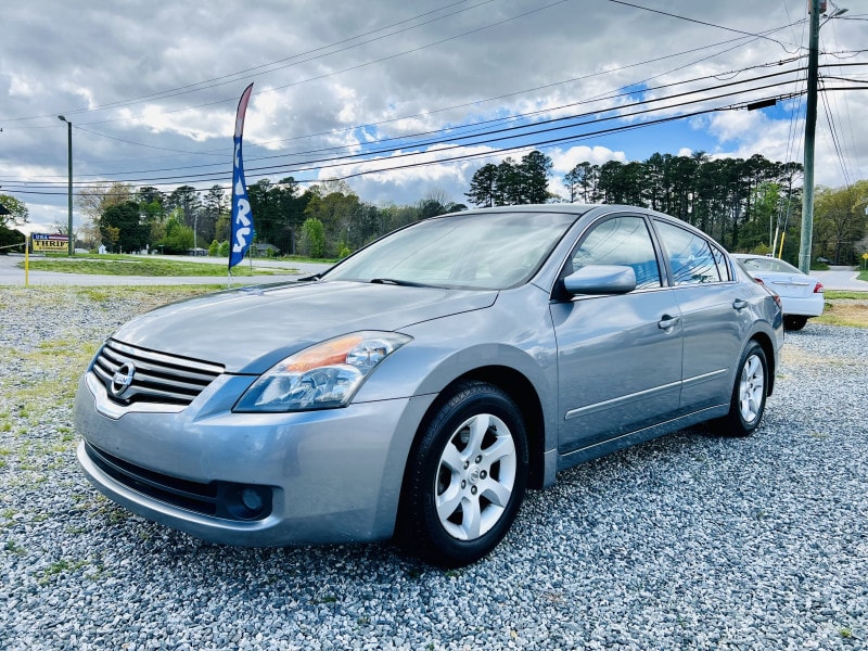 Nissan Altima 2009 price $6,995