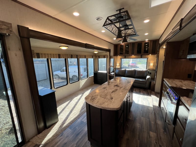 Forest River Sandpiper 2019 price $34,999