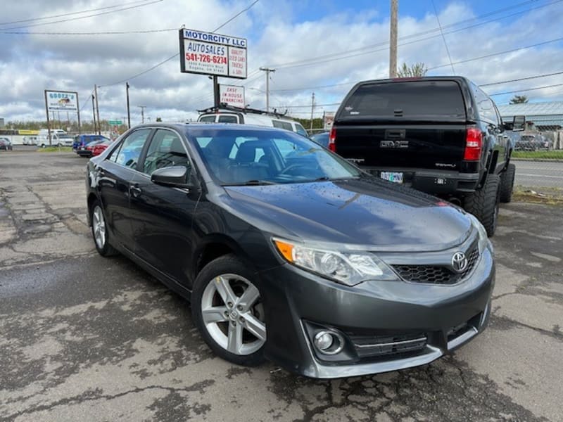 Toyota Camry 2014 price $14,900