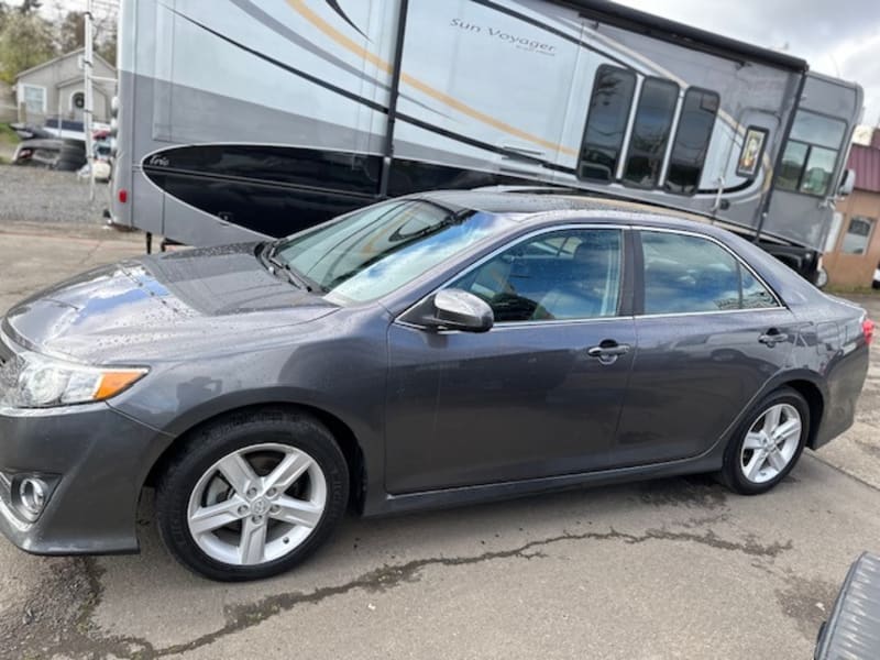 Toyota Camry 2014 price $14,900