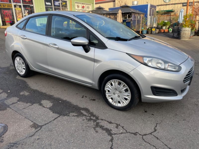 Ford Fiesta 2015 price $6,450