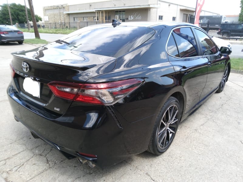 Toyota Camry 2021 price $25,995