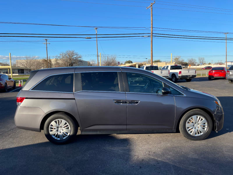 Honda Odyssey 2016 price $15,995