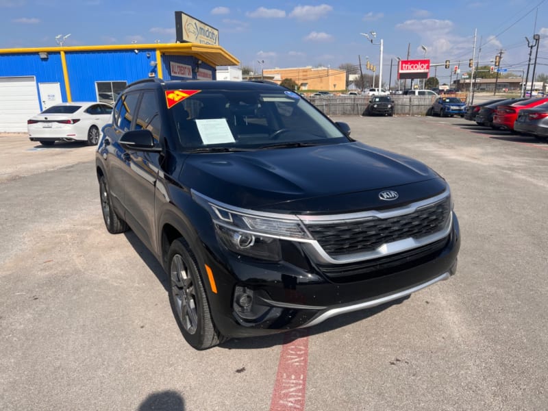 Kia Seltos 2021 price $17,995