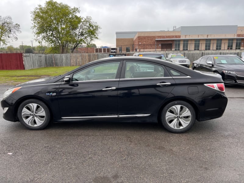 Hyundai Sonata Hybrid 2013 price $7,995