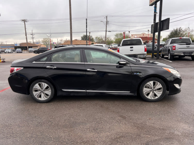 Hyundai Sonata Hybrid 2013 price $7,995