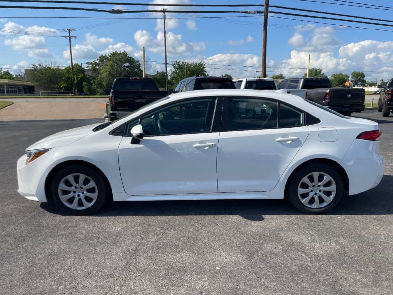 Toyota Corolla 2021 price $15,995