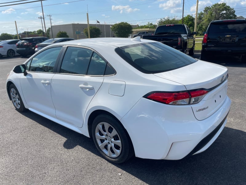 Toyota Corolla 2021 price $15,995