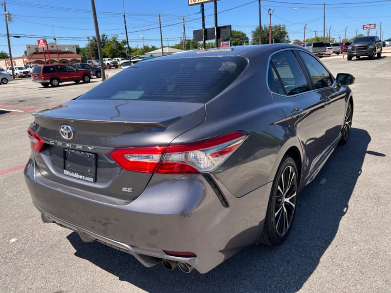 Toyota Camry 2018 price $18,995