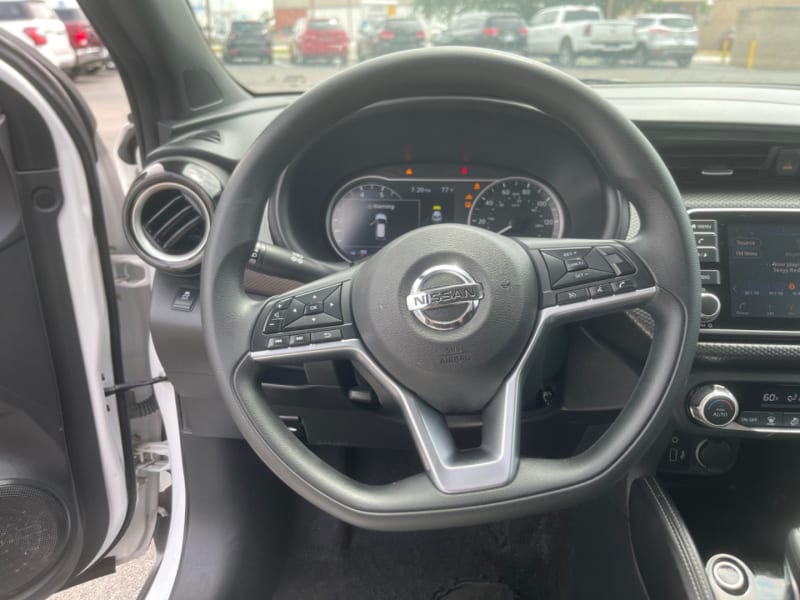 Nissan Kicks 2019 price $13,500