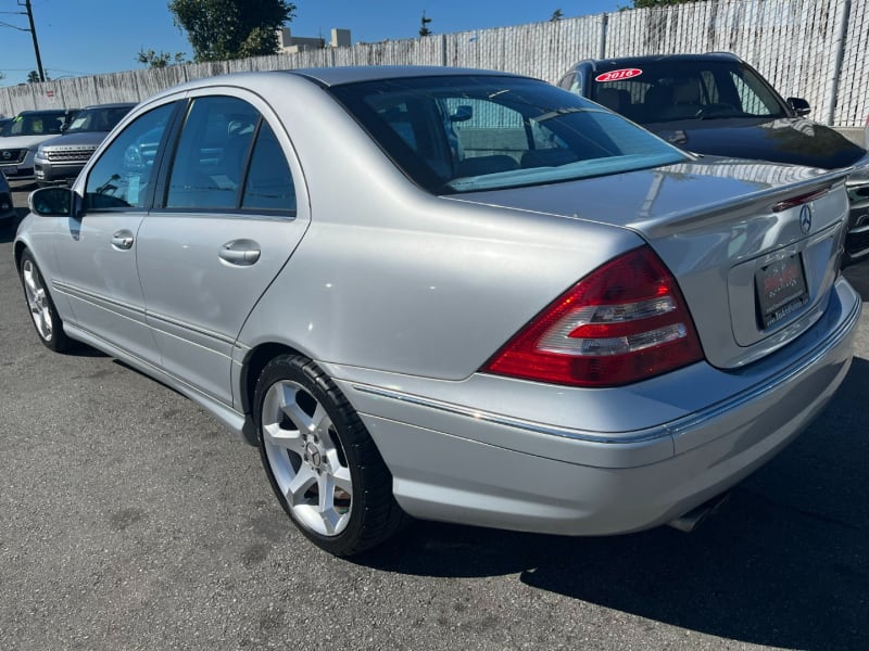 Mercedes-Benz C-Class 2007 price $8,888