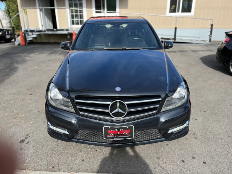 Mercedes-Benz C-Class 2014 price $10,888