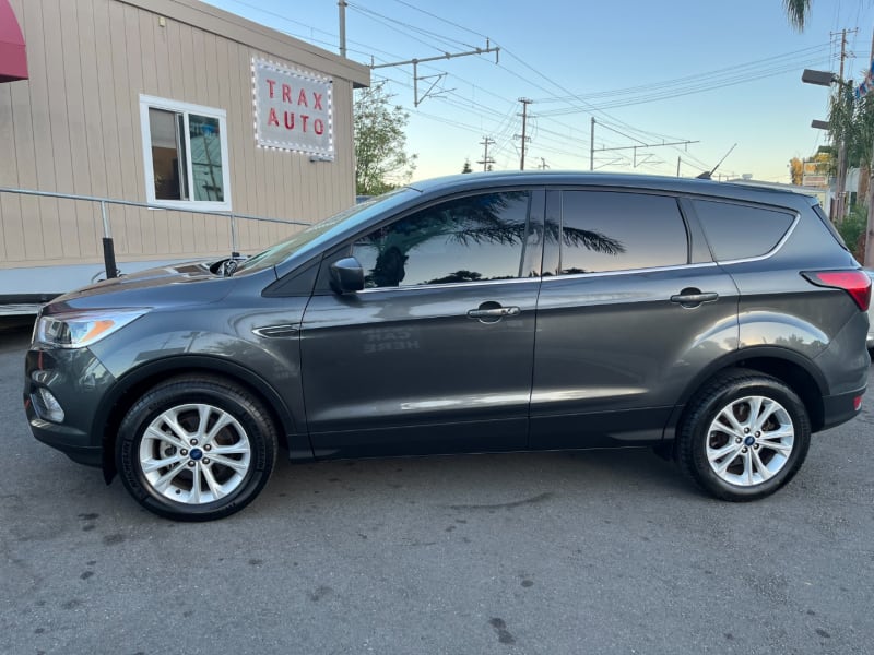 Ford Escape 2019 price $11,888