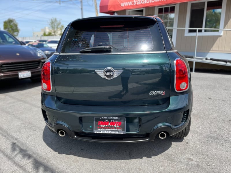 Mini Cooper Countryman 2011 price $8,888