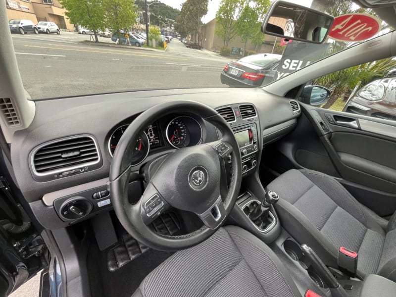 Volkswagen Golf 2014 price $15,888