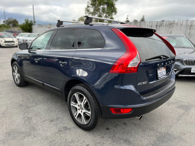 Volvo XC60 2013 price $10,588