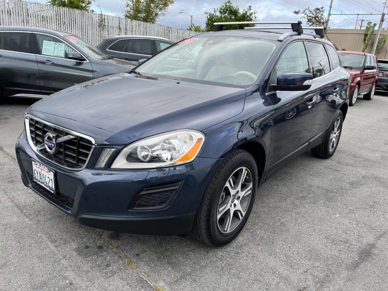 Volvo XC60 2013 price $10,588