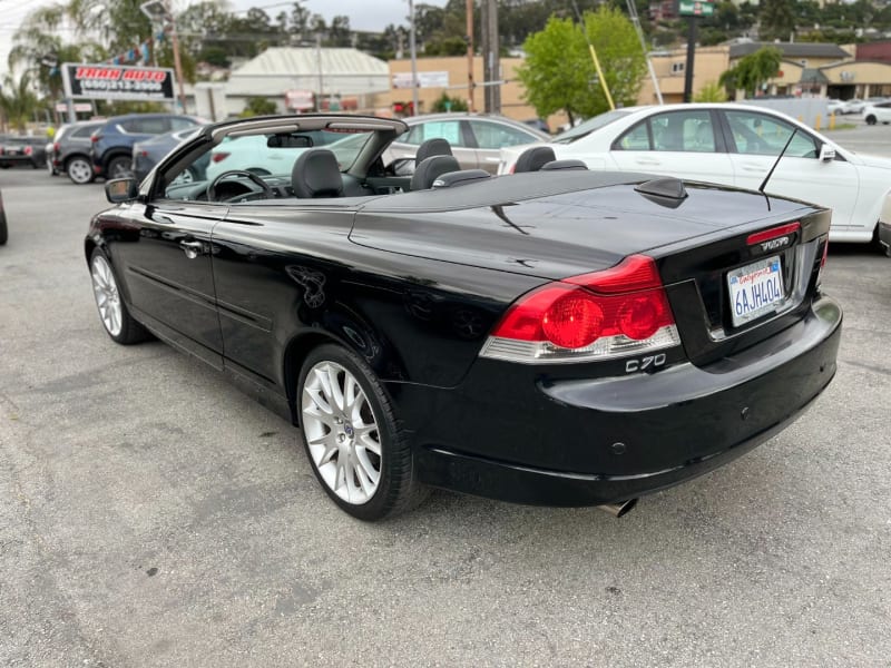 Volvo C70 2007 price $10,888