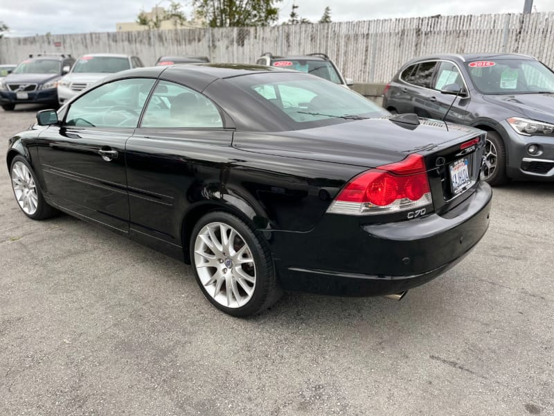 Volvo C70 2007 price $10,888