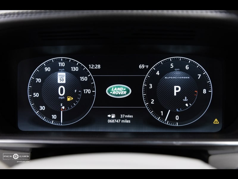 Land Rover Range Rover 2017 price $36,988
