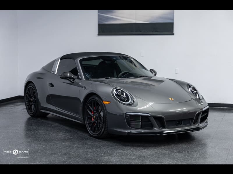 Porsche 911 2019 price $152,000