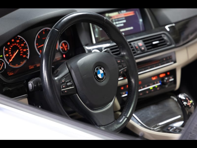 BMW 5-Series 2014 price $19,488