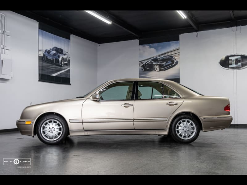 Mercedes-Benz E320 2001 price $10,888