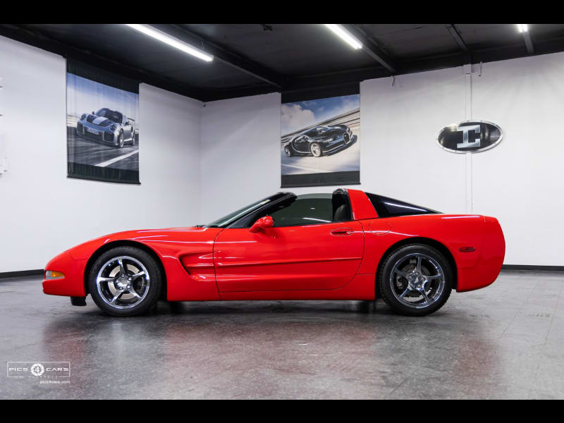 Chevrolet Corvette 2000 price $18,488