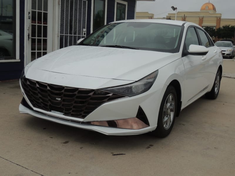 Hyundai Elantra 2022 price $13,995