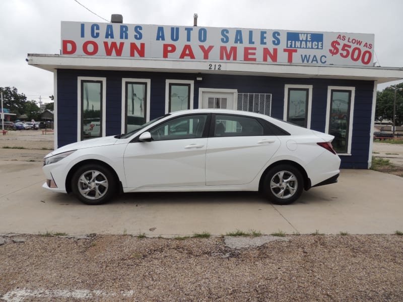 Hyundai Elantra 2022 price $13,995