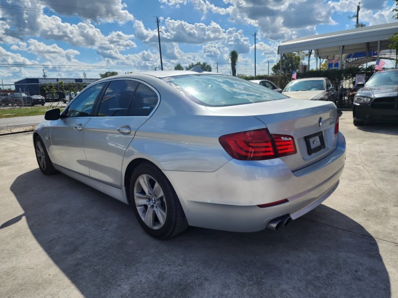 BMW 5-Series 2011 price $7,595