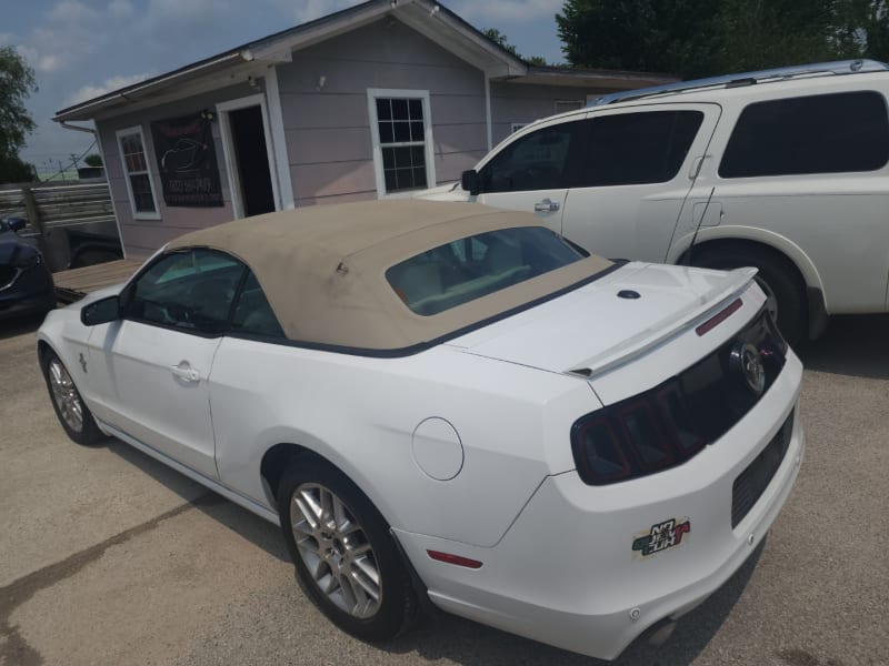 Ford Mustang 2014 price $7,995