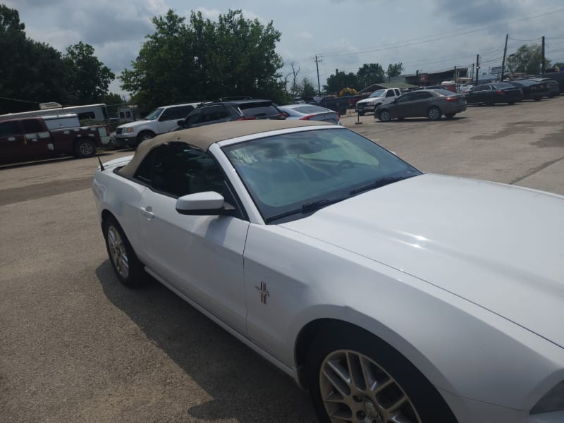 Ford Mustang 2014 price $7,995