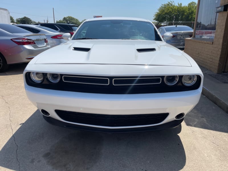 Dodge Challenger 2016 price $12,249