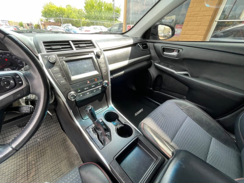 Toyota Camry 2015 price $14,749