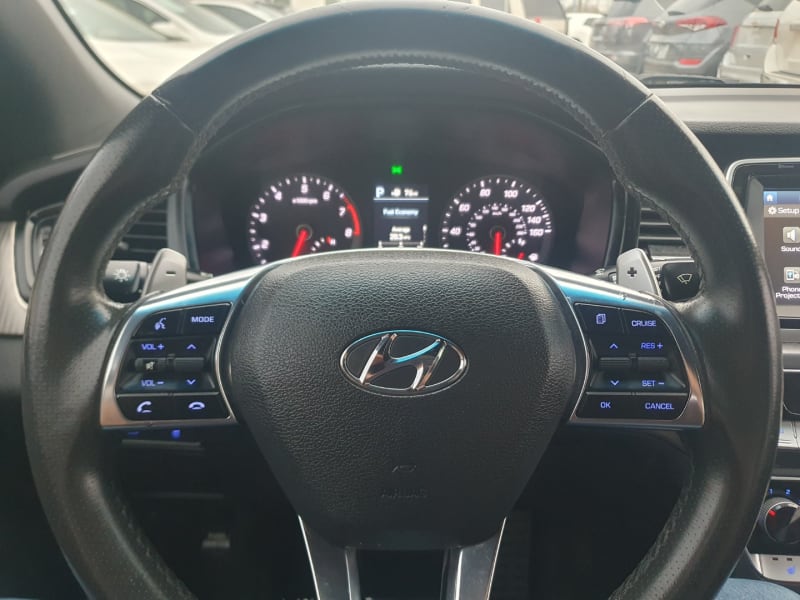 Hyundai Sonata 2018 price $10,999