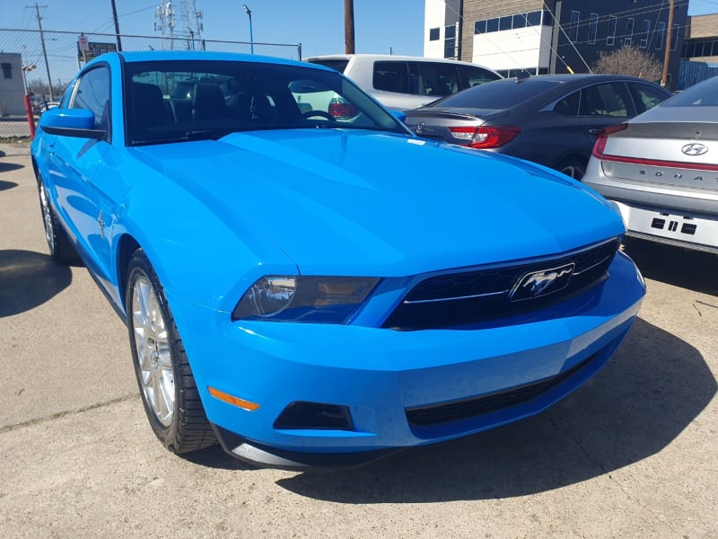 Ford Mustang 2012 price $11,999