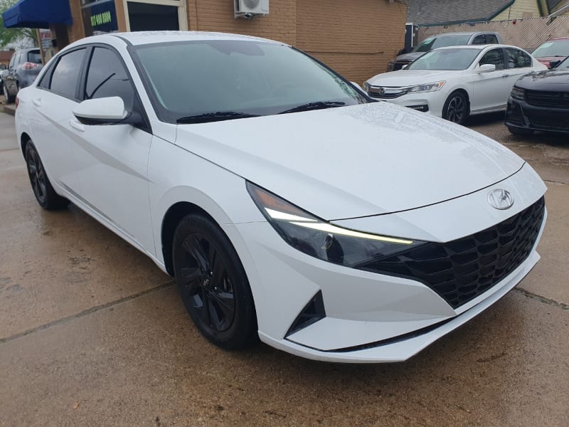 Hyundai Elantra 2021 price $14,999