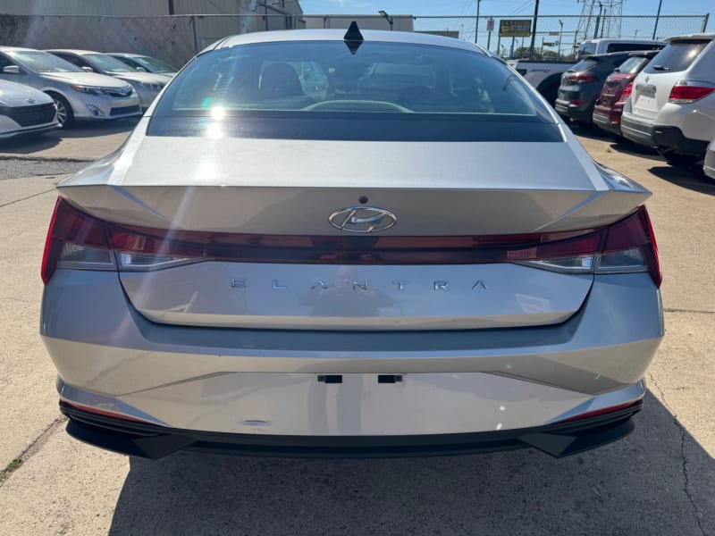 Hyundai Elantra 2021 price $13,999